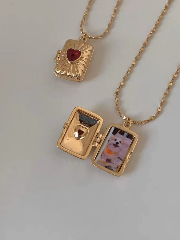 HEART CZ STONE PHOTO LOCKET NECKLACE